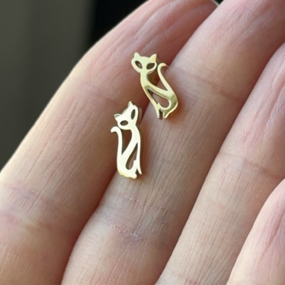 Stainless Steel Gold Cat Studs - Picture 5 of 5